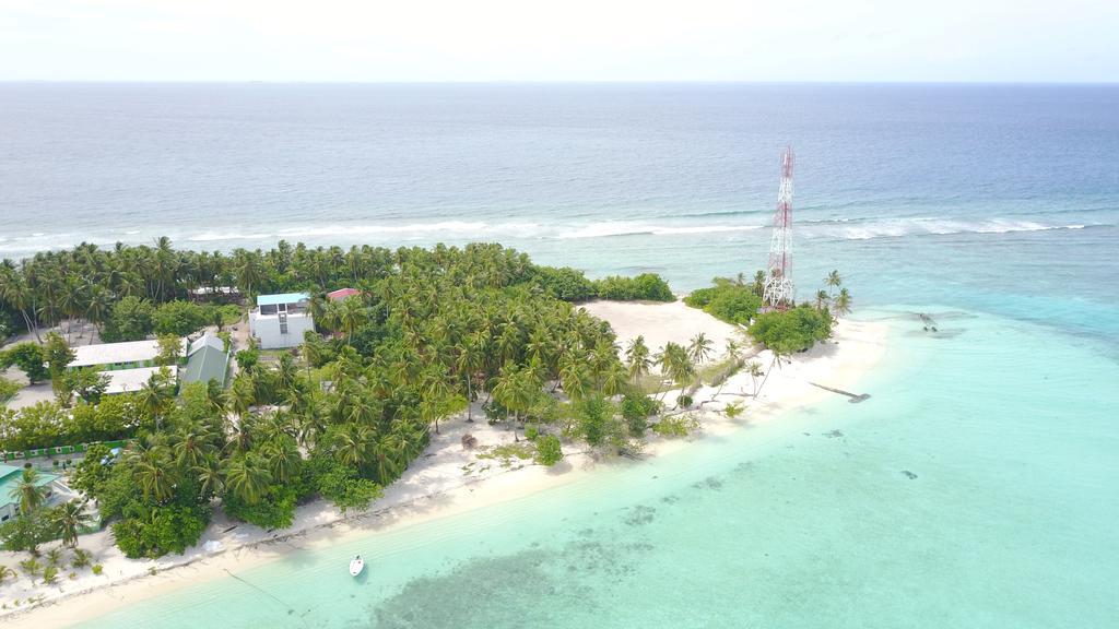 Fulidhoo Ihaa Lodge Exterior photo
