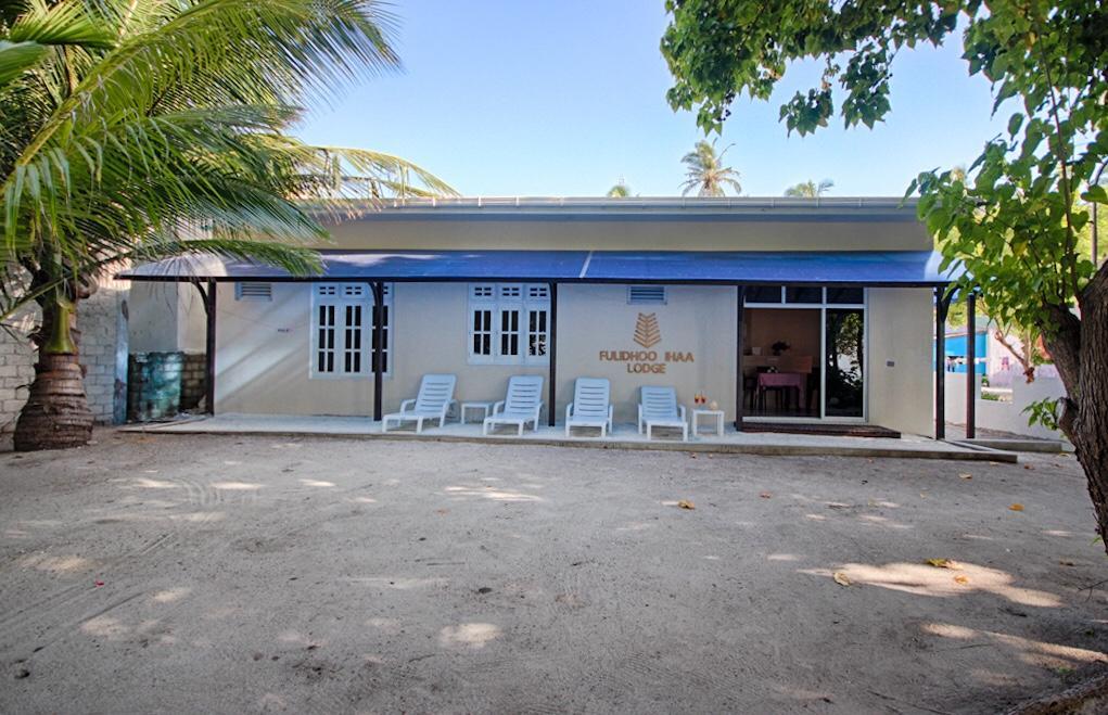 Fulidhoo Ihaa Lodge Exterior photo
